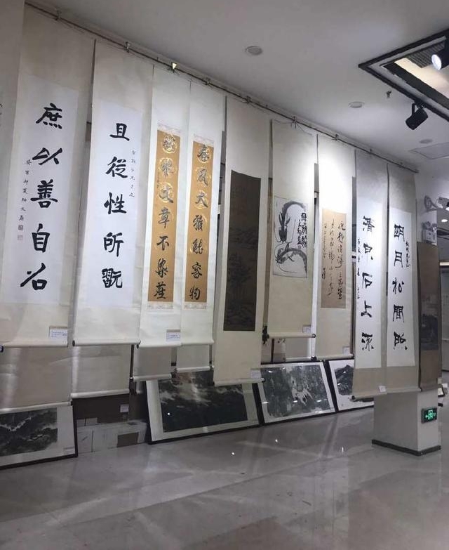 “湖北省收藏家协会秋季名家书画展”于欧亚达·徐东古玩城开展