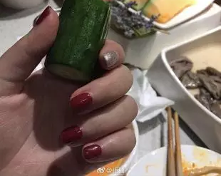 �ں������Ŷӵ�λ���۸�������׬Ǯ�������������ġ���