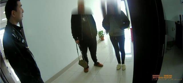 ���³���Ů�ѱ��Ӹ��� ����Ȱ˵:��ȥ������С����