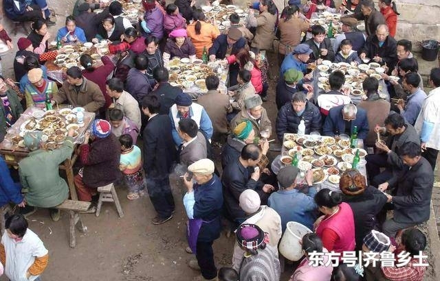 С��μ�ͬѧ��������600�飬�ճԼ��ڣ�ȴ��������