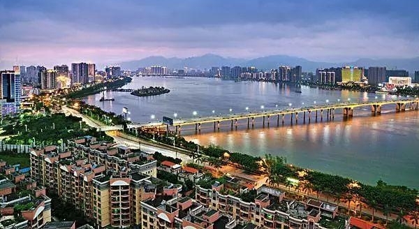 我们为什么选择在“凤城”干这件大事?