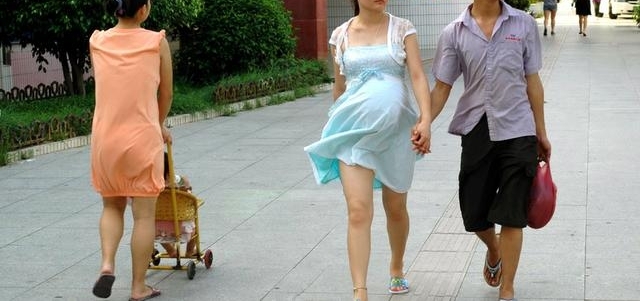 ��ݸ�񹤵�������Ů������Ů����һ�������ǳ���