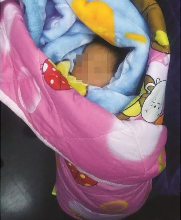 出生十多天男婴被遗弃医院,内蒙古通辽市儿童福利院接收