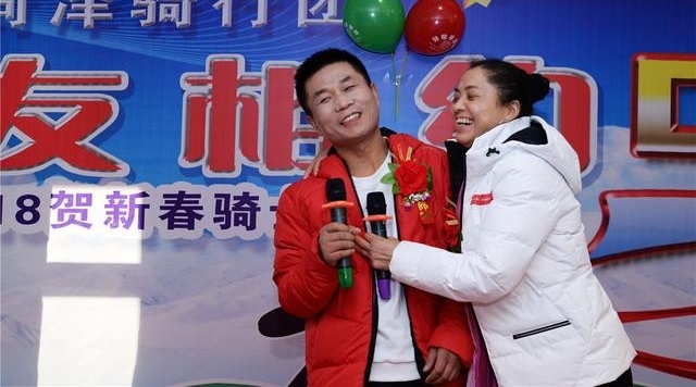 ��̼��ɫ���� �����������һһ����·�ϵ�һ���������