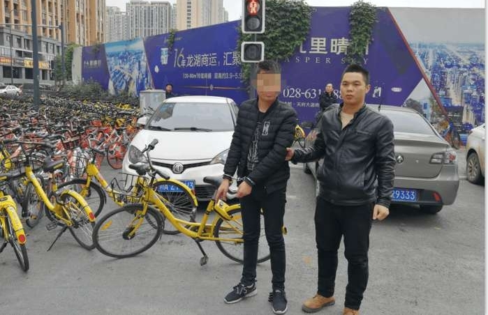 团伙盗窃40多辆共享单车, 将其残忍切割欲当废品变卖
