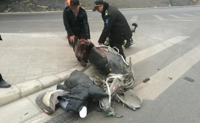 ��֣��������綯����ˮ��޳���ײ �綯����������û��
