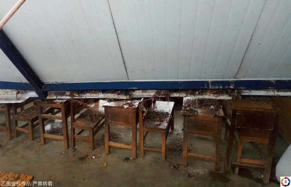 Ů��ѧ�����������ض�ͯСѧ ������һĻ����
