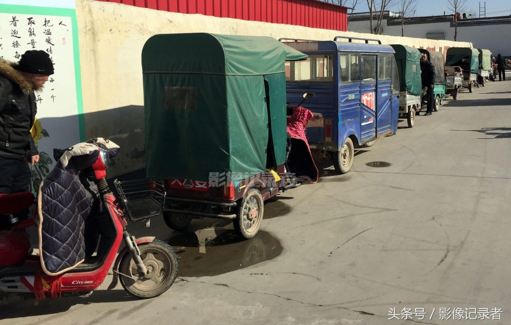 �¶������� ���񿪴���綯�����ͺ�����ѧ У�ſ��Ű��ס�������