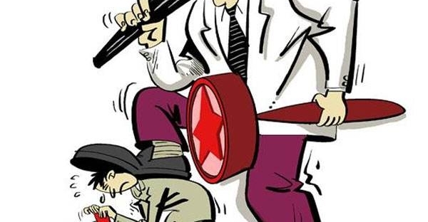 一把手变‘一霸手’:十里八村我最大 谁敢告我就敢让谁死