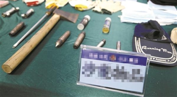 蟊贼尾随破车窗 秒偷 多地流窜露马脚 落网