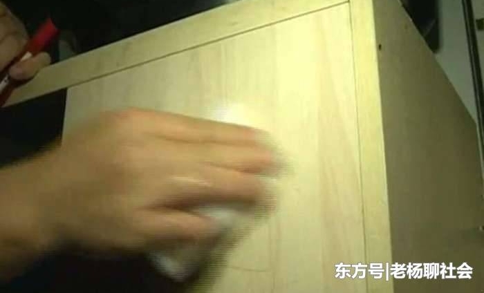 ��Ů�����ṩ��ѡ���ࡱ����, ҵ��ȴ��ƭ1���