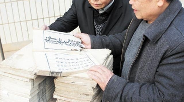 长沙普通教师家中翻出祖传宝箱,无意揭开神秘身世,专家急忙赶来