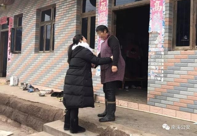 宜宾女子出车祸失忆,与家人失联8年,民警解开离奇身世!