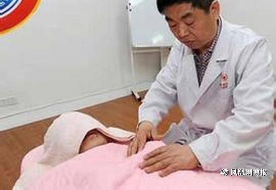 催乳师大叔走红 上千产妇赞扬!