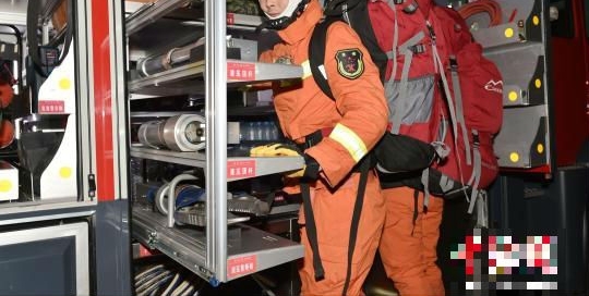 乌鲁木齐发生地震,新疆网友:我先发个朋友圈
