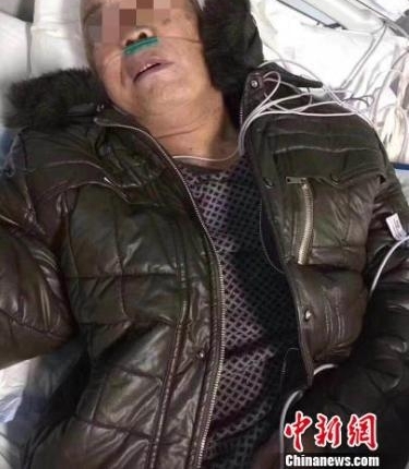 武汉老人车祸后与家人失联 朋友圈爱心接力助其回家