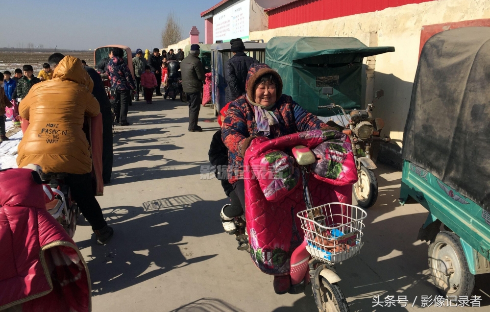�¶������� ���񿪴���綯�����ͺ�����ѧ У�ſ��Ű��ס�������