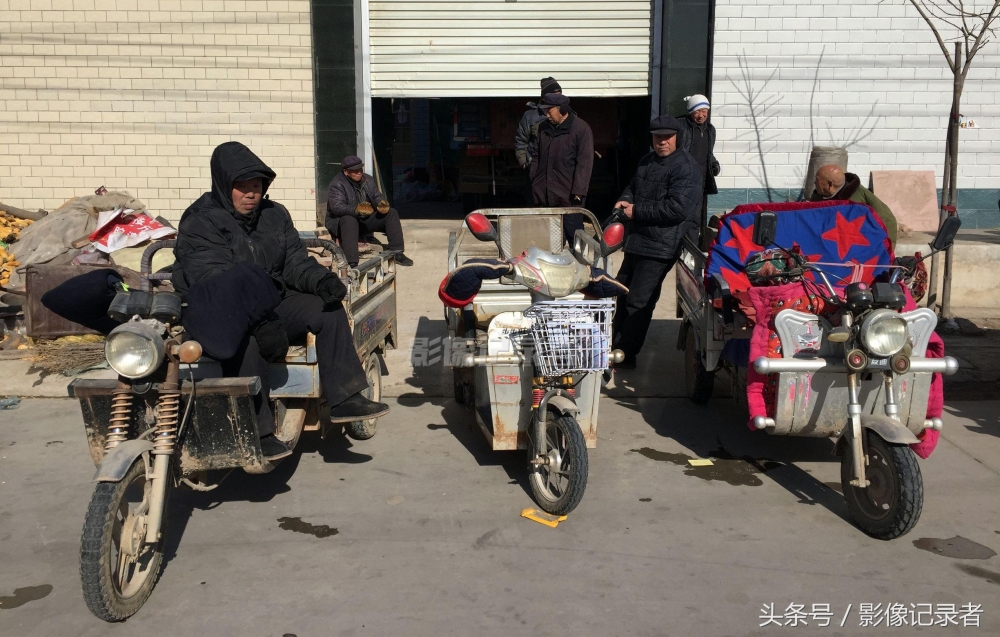 �¶������� ���񿪴���綯�����ͺ�����ѧ У�ſ��Ű��ס�������
