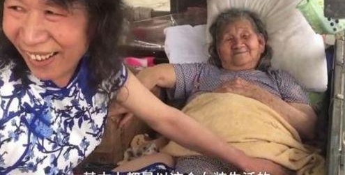 6Ѯ��ү�а�Ůװ��������20�ֻ꣬Ϊ�ٰ�ȥ�����ú�ĸ�׿��ģ�