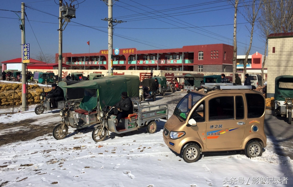 �¶������� ���񿪴���綯�����ͺ�����ѧ У�ſ��Ű��ס�������