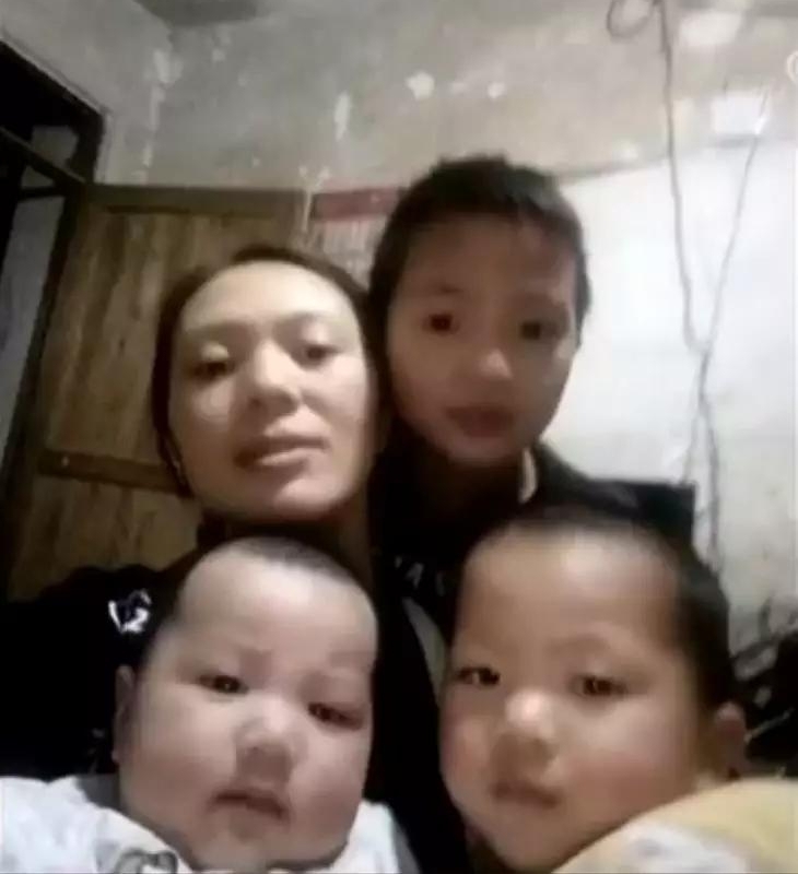 7年4次怀孕失败 高龄妈妈冒死生两个孩子只为救他