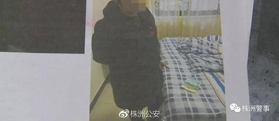 超市收银员为让丈夫刮目相看日均偷3百元 买车买房