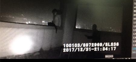 ��Ƿծ����ҹʮ��Ů������¥���� ���������䲻��һ������