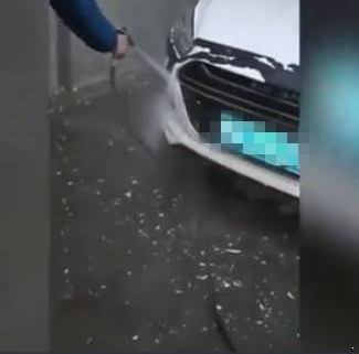 С���һ���ϰ�ͱ���������һ���˵���Ҫ��ϴ���������ϰ������