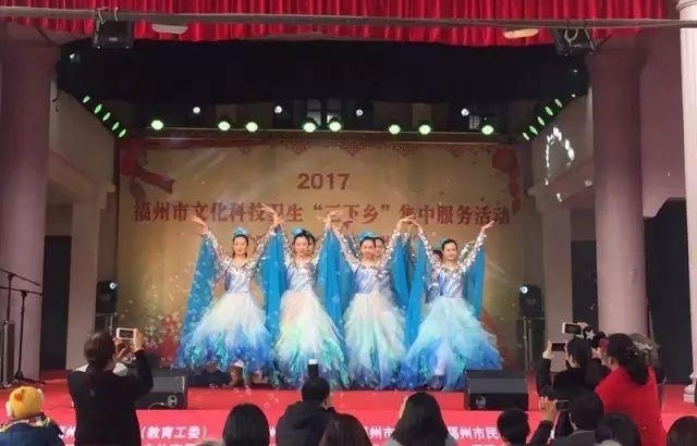 2017������һ���������2018�����Ǽ���Я��ͬ�У�