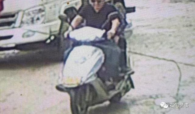 常德两名聋哑人屡次砸车窗盗窃被刑拘