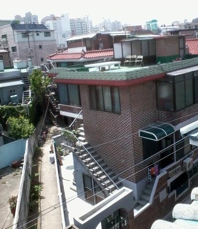 �ӹ���Զ�޺���ס10ƽ�ķ��ӣ�����Ը�޹���ס������Ϊɶ��