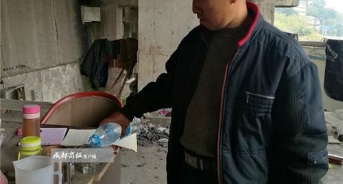 ������ĸ��＂�����ϴ�＂ ʵ��ס�Ŷ�10���о���Ʊ
