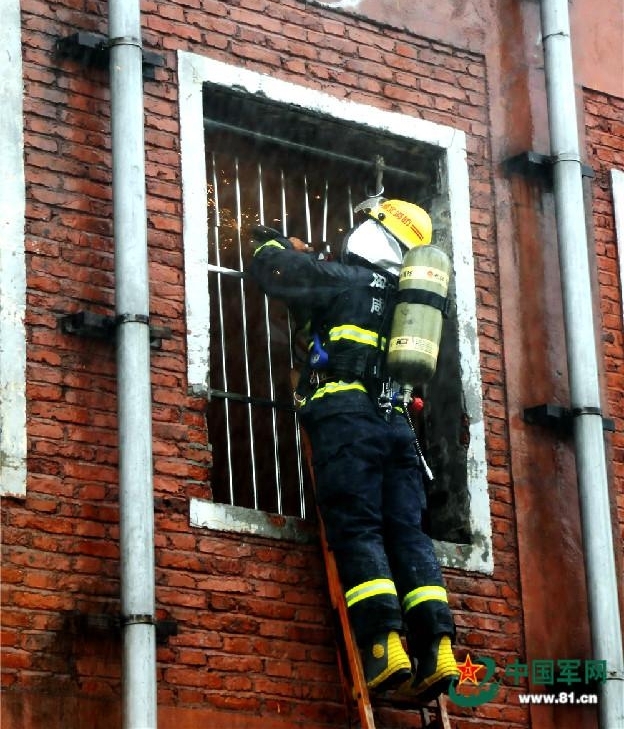 ����������ֱ��������������ִ�ڸ�λ������һ��