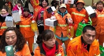 �人40�໷�����������극�ơ��������ů��