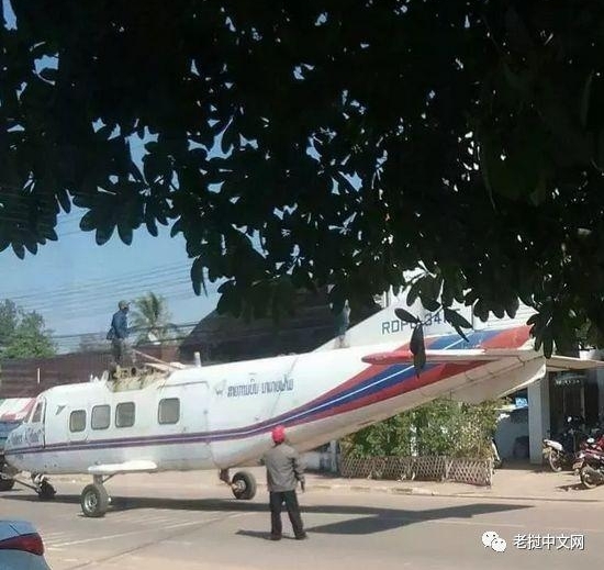 ���治�У����ηɻ�������·�� Ⱥ��Χ��æ����