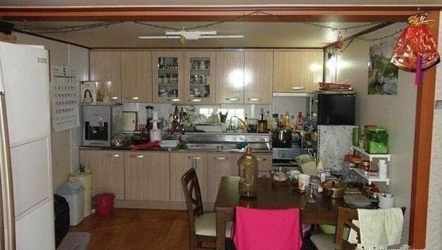 �ӹ���Զ�޺���ס10ƽ�ķ��ӣ�����Ը�޹���ס������Ϊɶ��