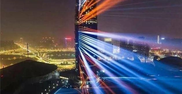 ��ҹ��֣�ݾ������磺��̨��Ϸ������ �Ļ������˷���