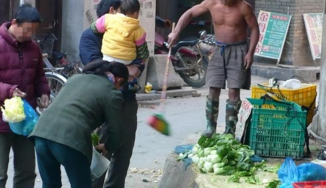 �˳����嶬��������ˣ�����𱬣��������ɣ�����Ļش����˺���