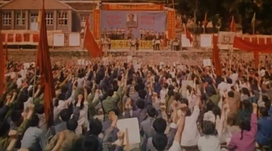 中国青年并非一直都“佛系”,也曾“震荡”过