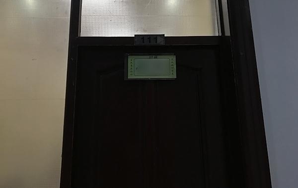 北林大女生车祸:当事人通过网上游记联系涉事客车
