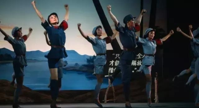 一组老照片揭示45年前的中国风:绝版彩照!无比珍贵!