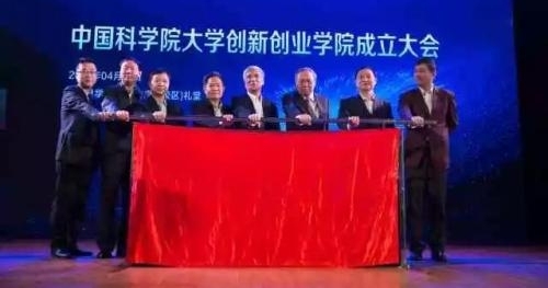 ���ƴ�У����Ӧ��ѡһ����ѧ�����У��������ʲô���Ӱ��