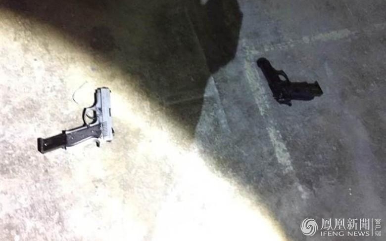 台湾两男子朝上门警察开枪被捕