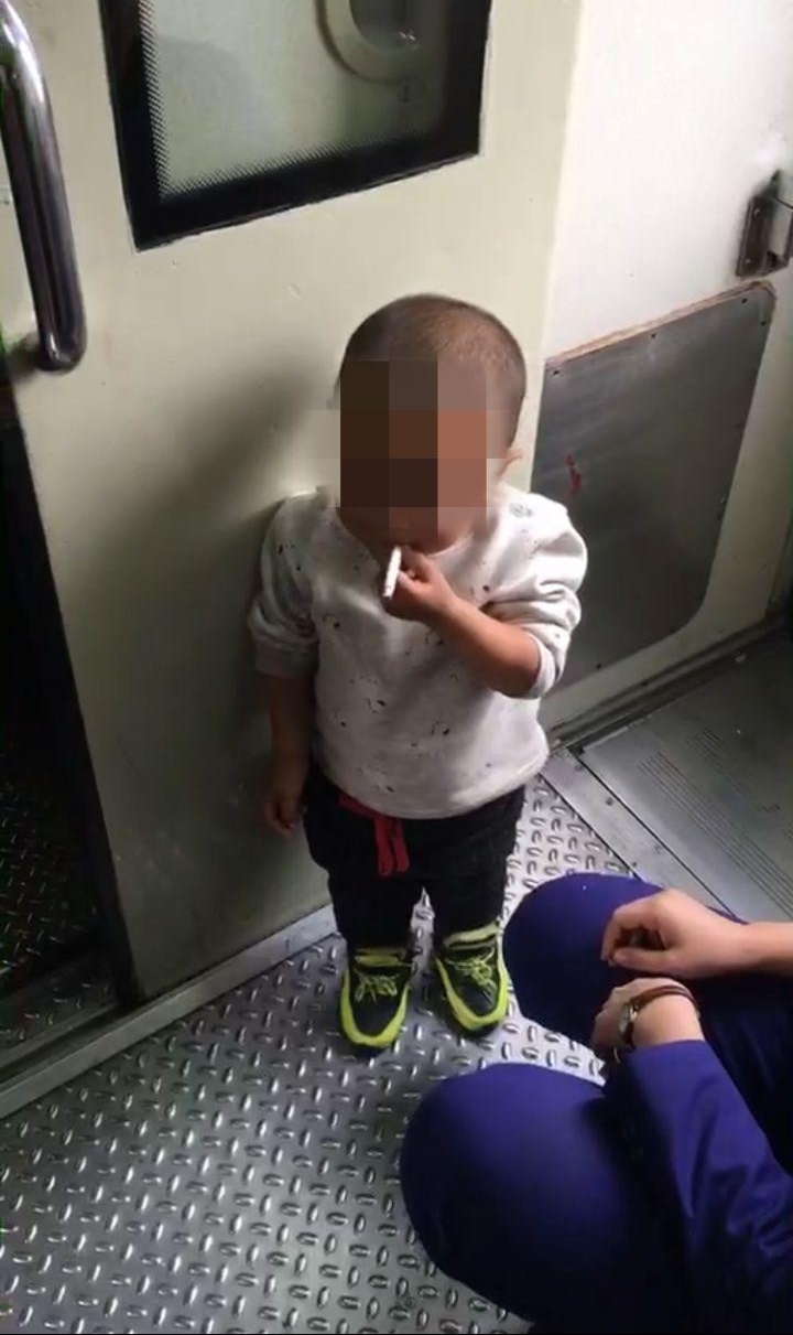 ����ͼ�㣺�ְ����Ķ�?4����ͯ�г����������̡�����������