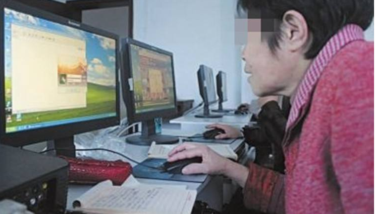 中年大妈网恋18岁不良少年 遭其威胁敲诈7万元!