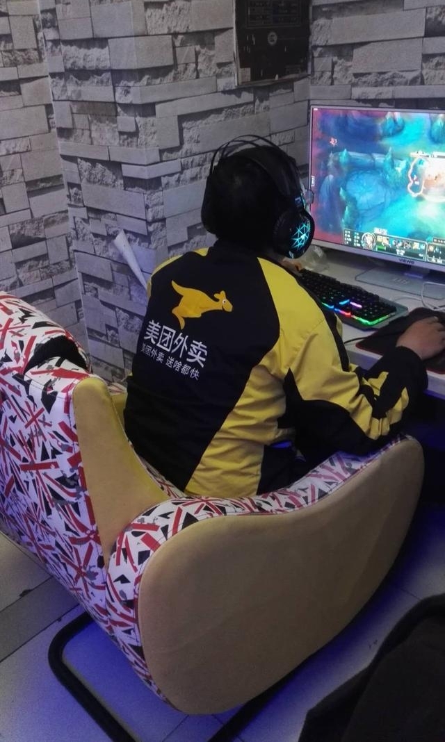 ����С�磺��ȥ�Է����Ұ����� ��Ȼ��Ҫ���ĺã�����ߣ�ĺ�
