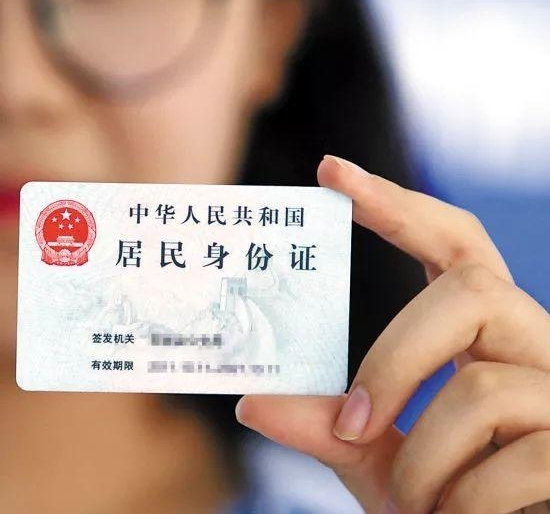 公司必须发年终奖?年底离职社保、公积金怎么办...你想知道的都在这