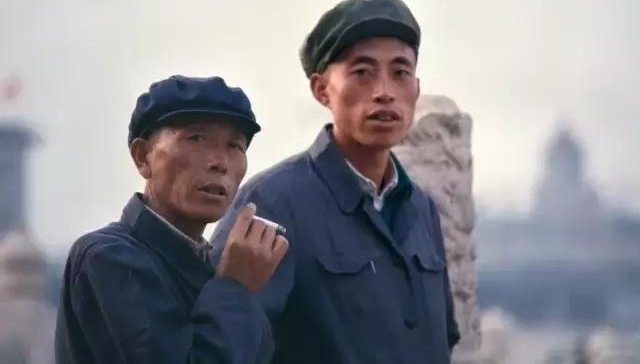 一组老照片揭示45年前的中国风:绝版彩照!无比珍贵!