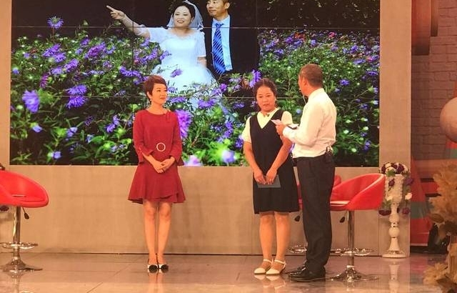 舞!舞!舞!公园老年相亲角里最后的疯狂