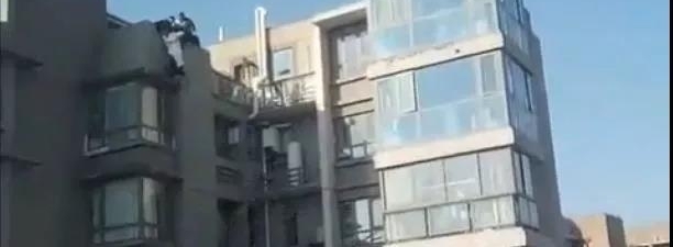 �����о������и�60���ߺ� �º�˫����ʹ������ͣ
